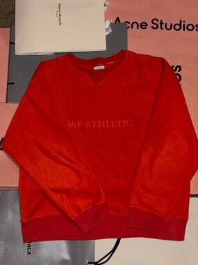 GAP Men's Bright Red Crewneck Sweatshirt